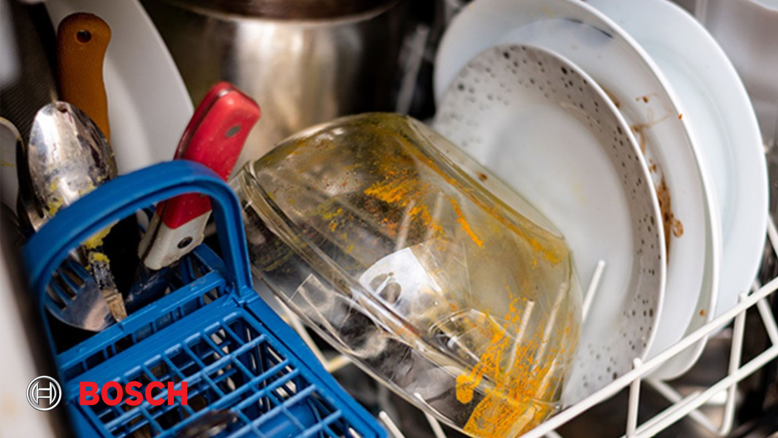 قرار دادن بیش ازاندازه ظروف در ماشین ظرفشویی