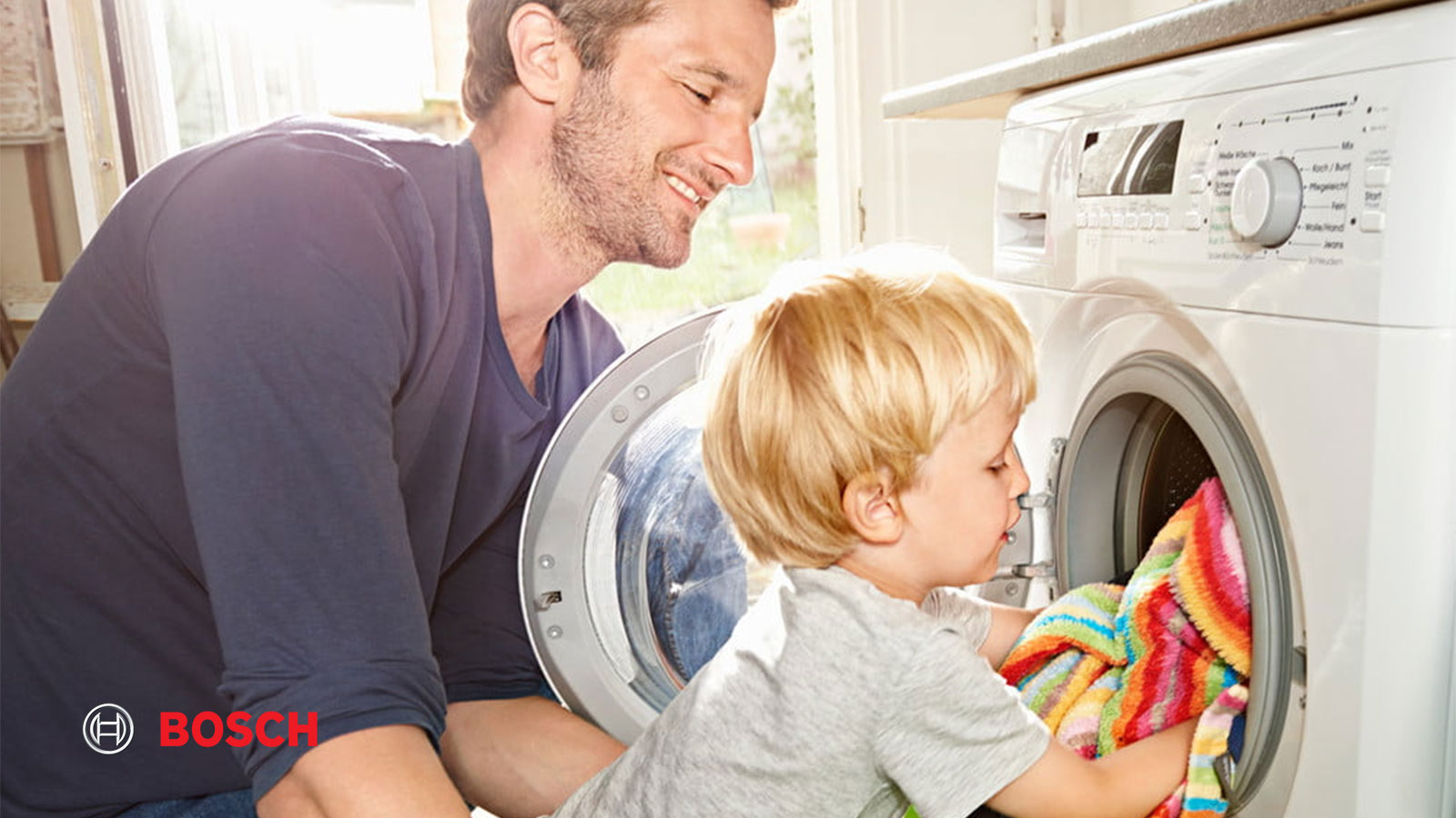 چرا ماشین لباسشویی شما بوی بد می‌دهد؟