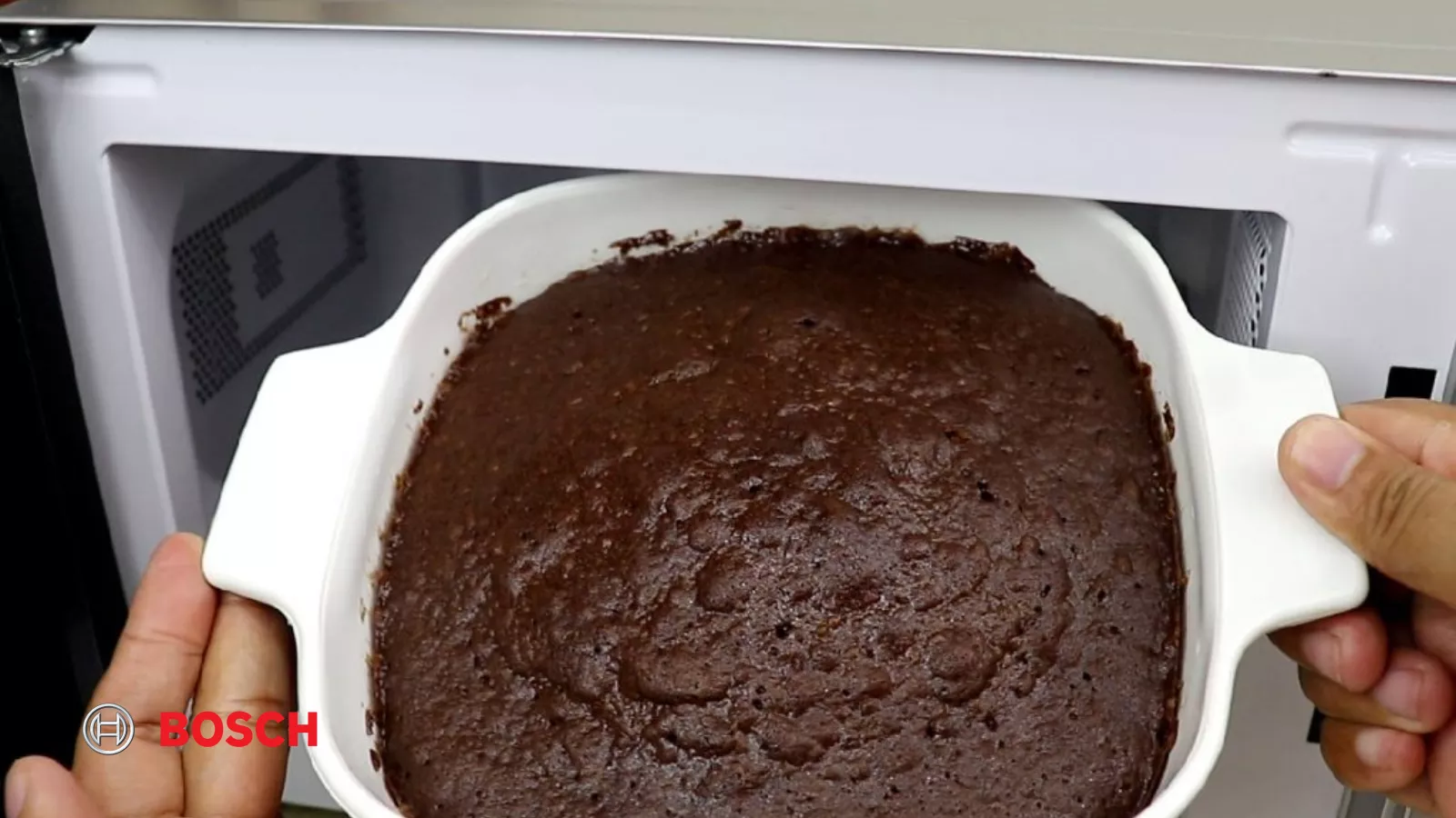 طرز استفاده از ماکروفر بوش، نحوه پخت کیک