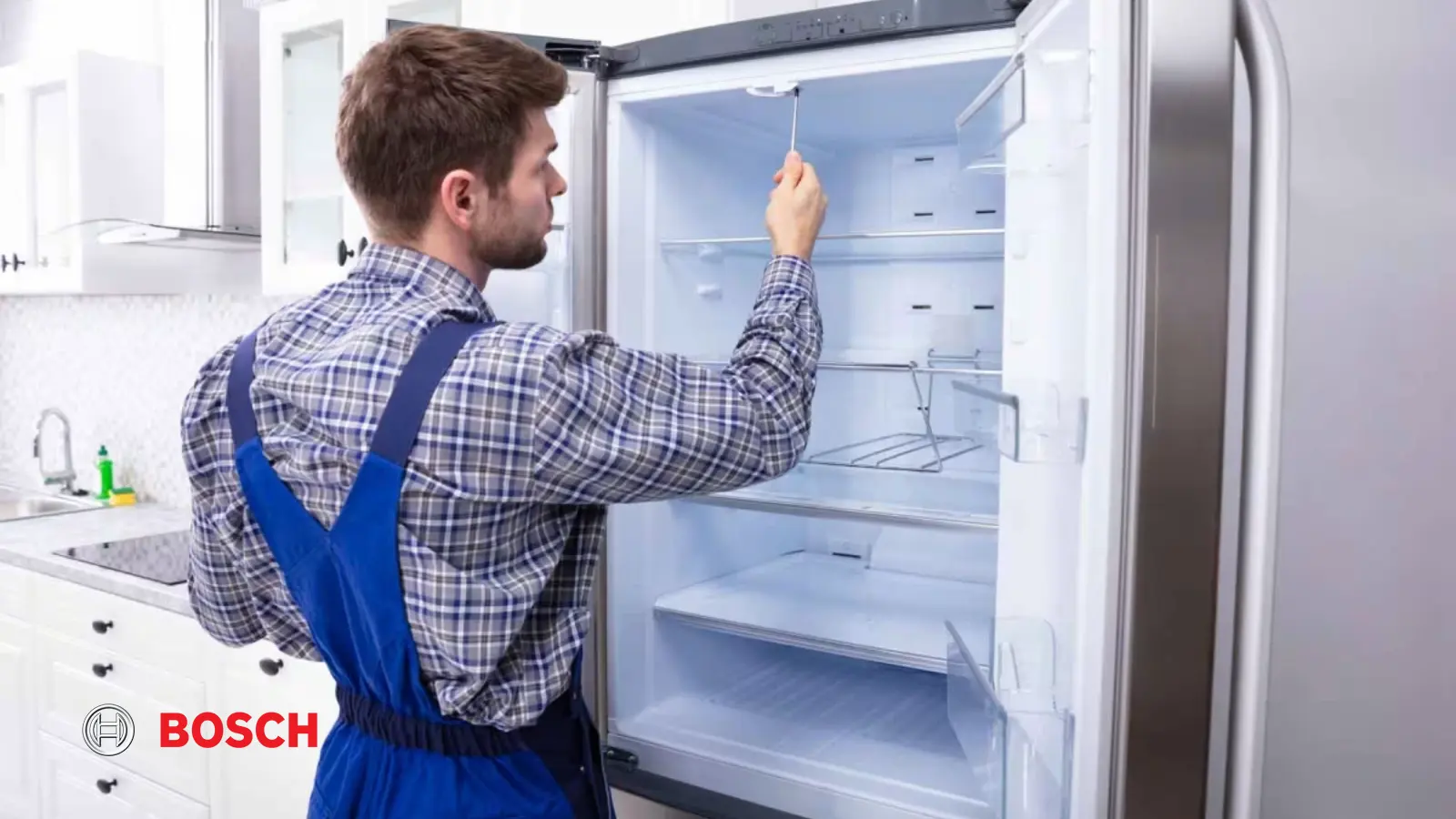 دلایل روشن شدن باتن آلارم فریزر بوش