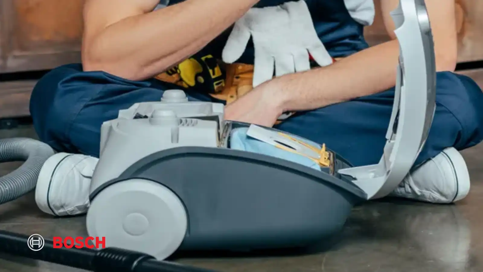 خرابی یا آسیب دیدن مکانیزم قفل درب